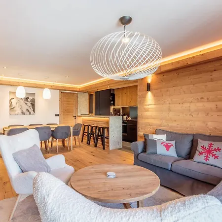 Renove Avec Spa, Piscine Et Parking, Pied Des Pistes - Fr-1-461-11 *